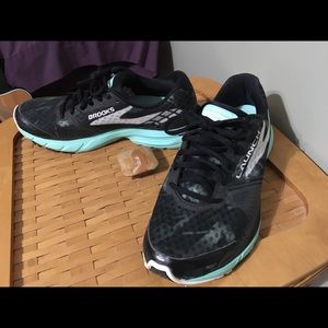 Brooks Launch Sneakers